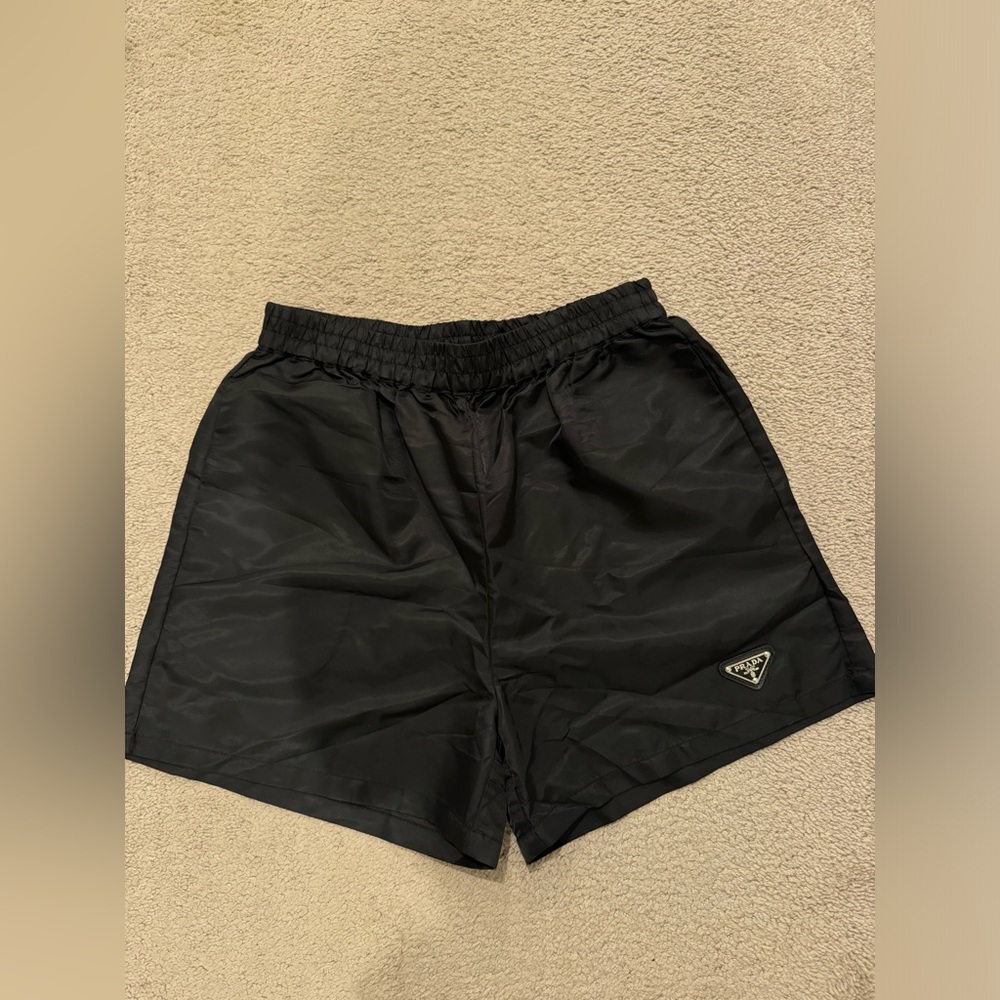 Prada short Logo - Plaque